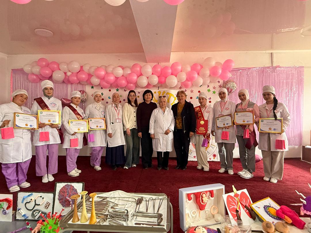 «Эң мыкты акушер – 2026»: кесиптик чеберчилик сынагы жогорку деңгээлде өттү